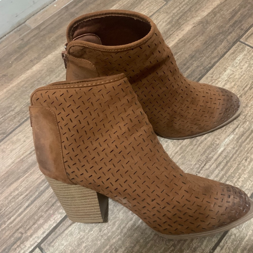 Boots from Buckle